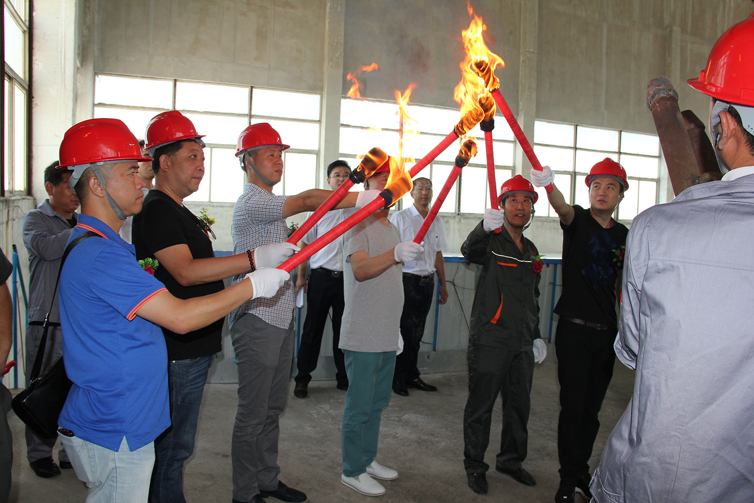 熱烈祝賀杜氏集團（高科）窯爐點(diǎn)火成功！